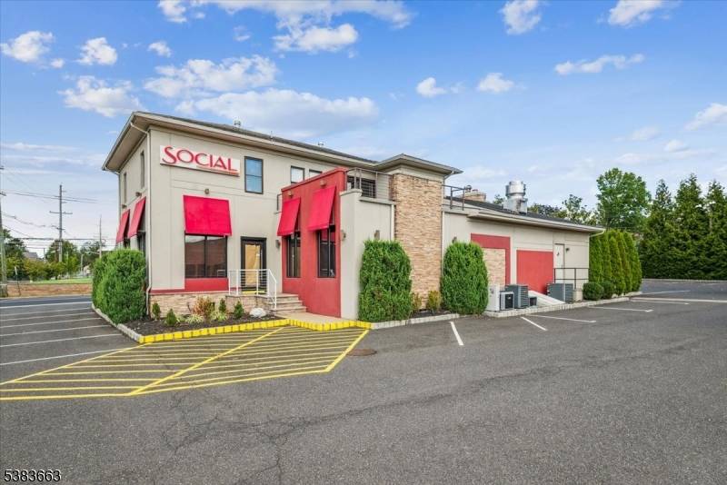 Somerville Boro, NJ 08876,156 N Gaston Ave