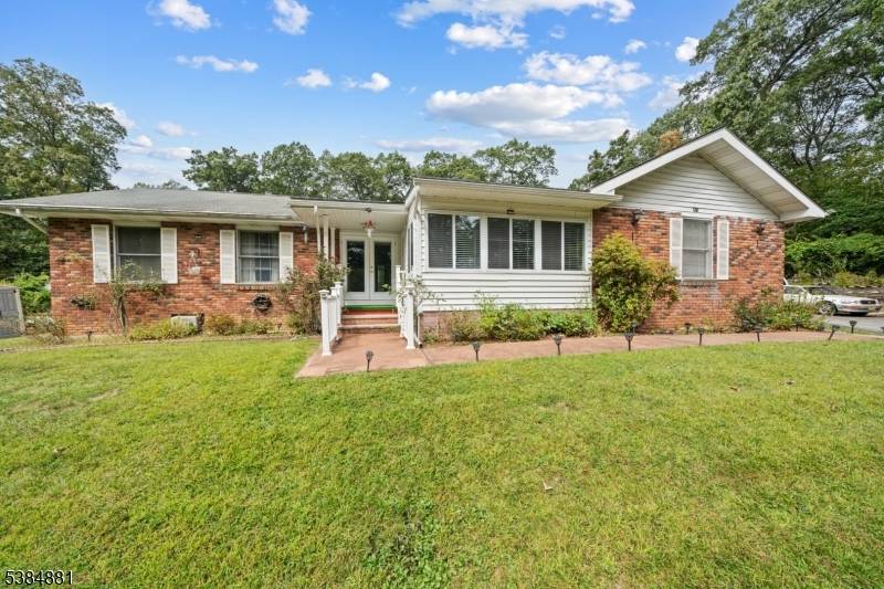 Dover Town, NJ 07801,1 Rockridge Ter