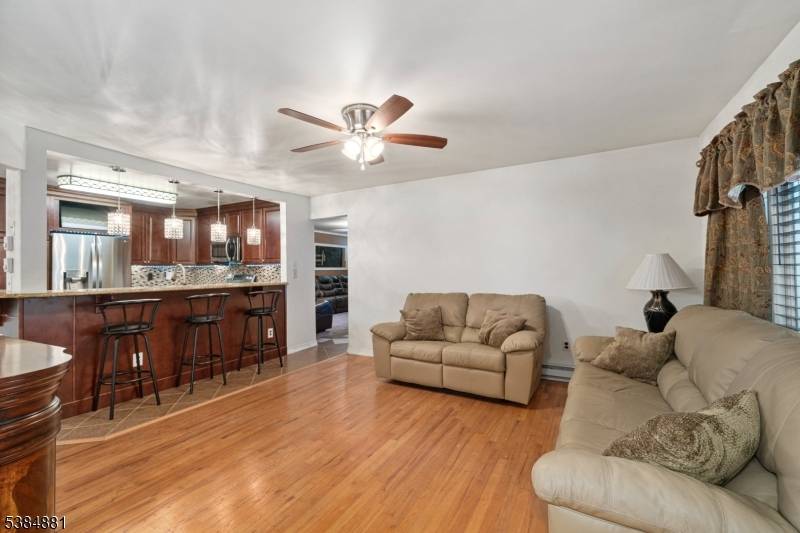 Dover Town, NJ 07801,1 Rockridge Ter