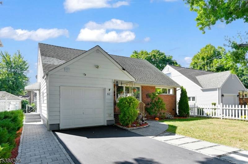 Ridgefield Park Village, NJ 07660,61 Hobart St
