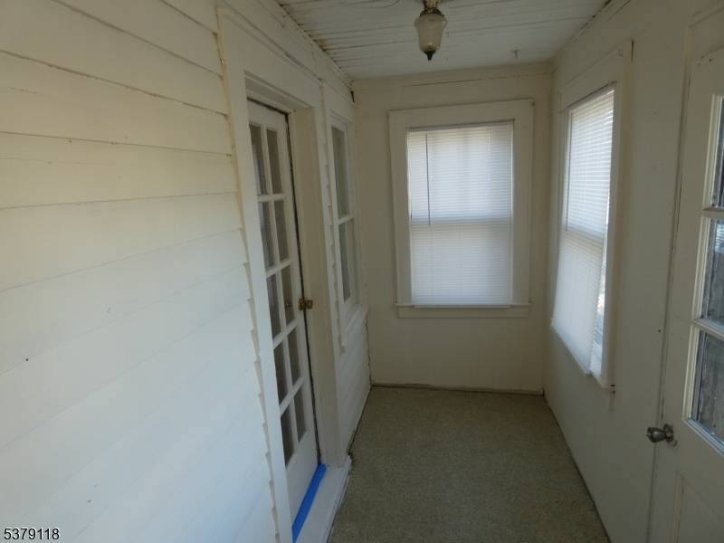 Manville Boro, NJ 08835,1415 Roosevelt Ave #2