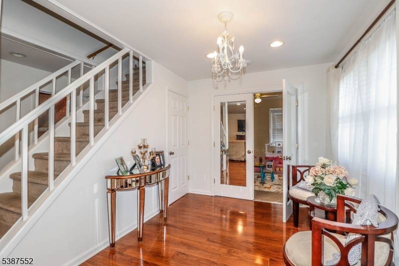 Carteret Boro, NJ 07008,76 Daniel St