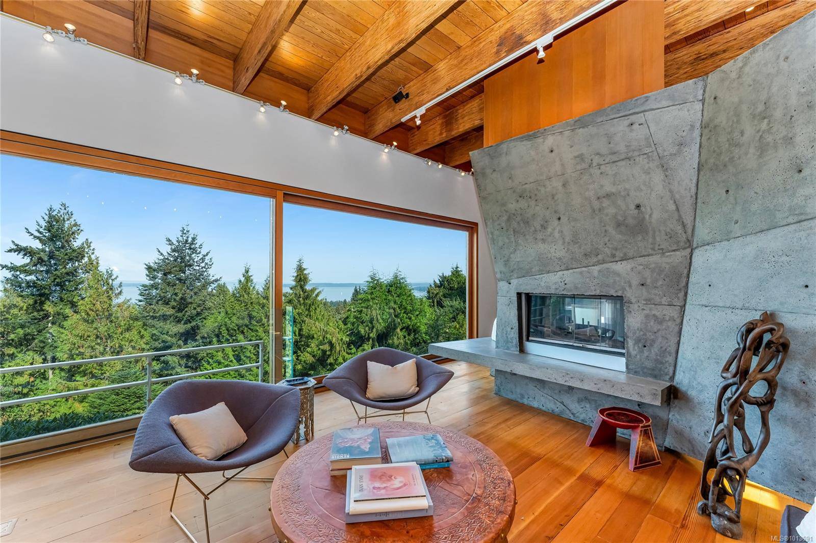 North Saanich, BC V8L 5B1,8909 Park Pacific Terr