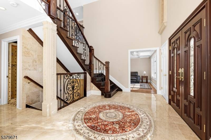 Old Tappan Boro, NJ 07675,7 Orchard Ln