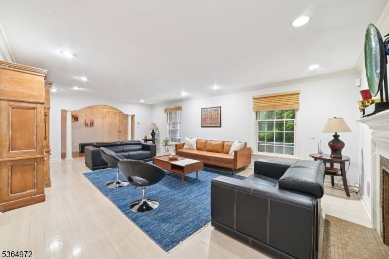 Millburn Twp., NJ 07078,87 Addison Dr