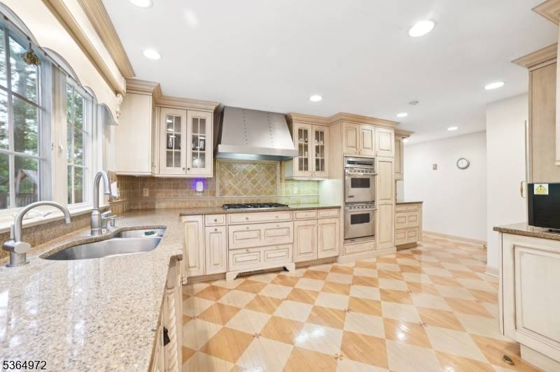 Millburn Twp., NJ 07078,87 Addison Dr