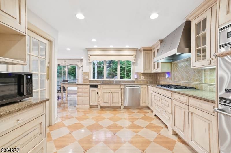 Millburn Twp., NJ 07078,87 Addison Dr