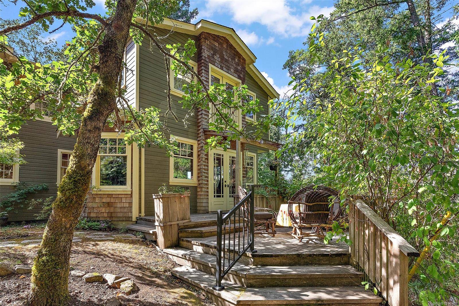 Central Saanich, BC V8M 1S4,800 Bardsey Lane