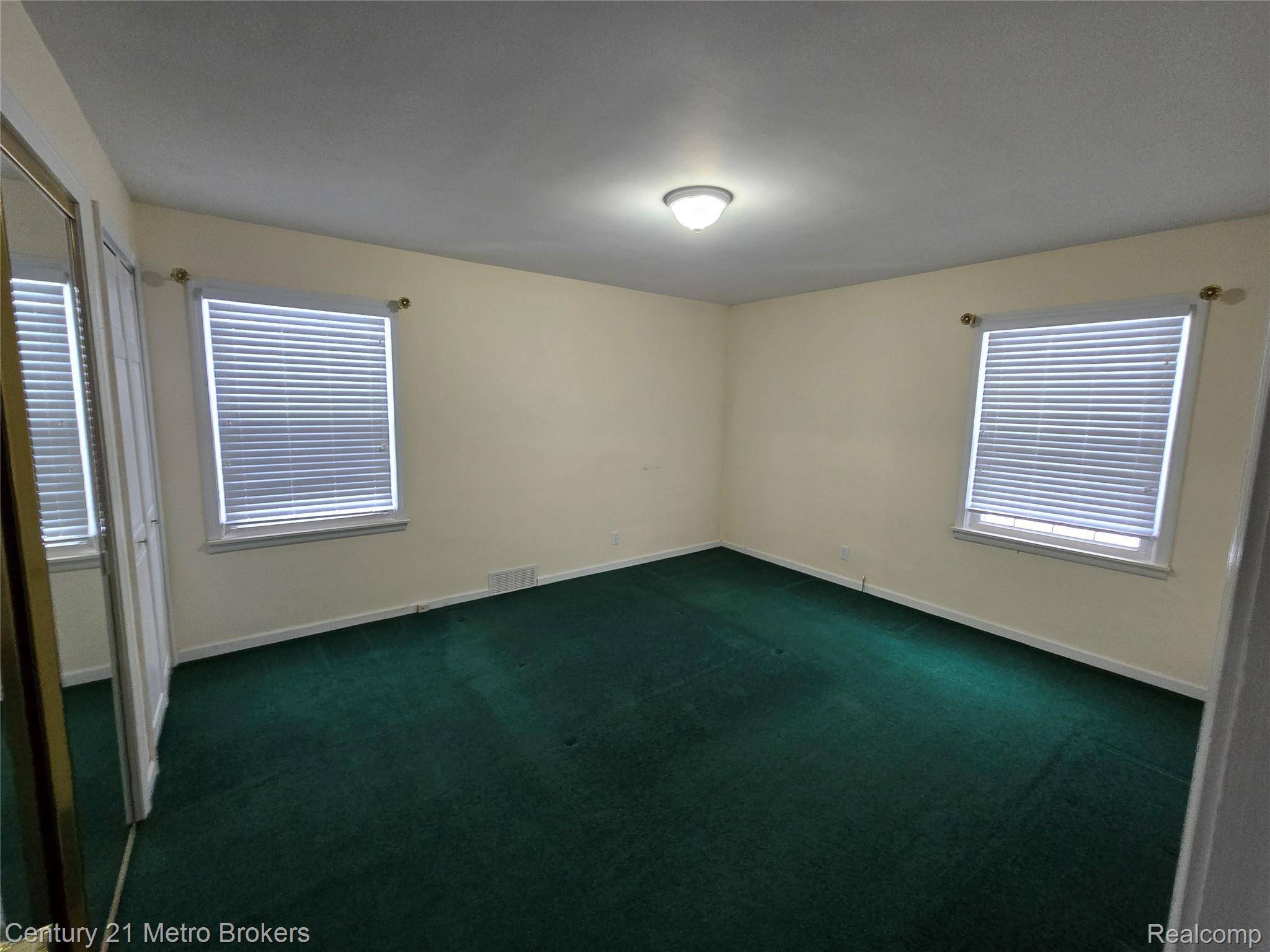 Imlay City, MI 48444,635 Sunset DR