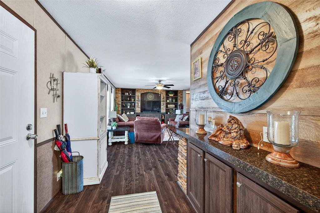 Southmayd, TX 76268,405 Stetson Drive