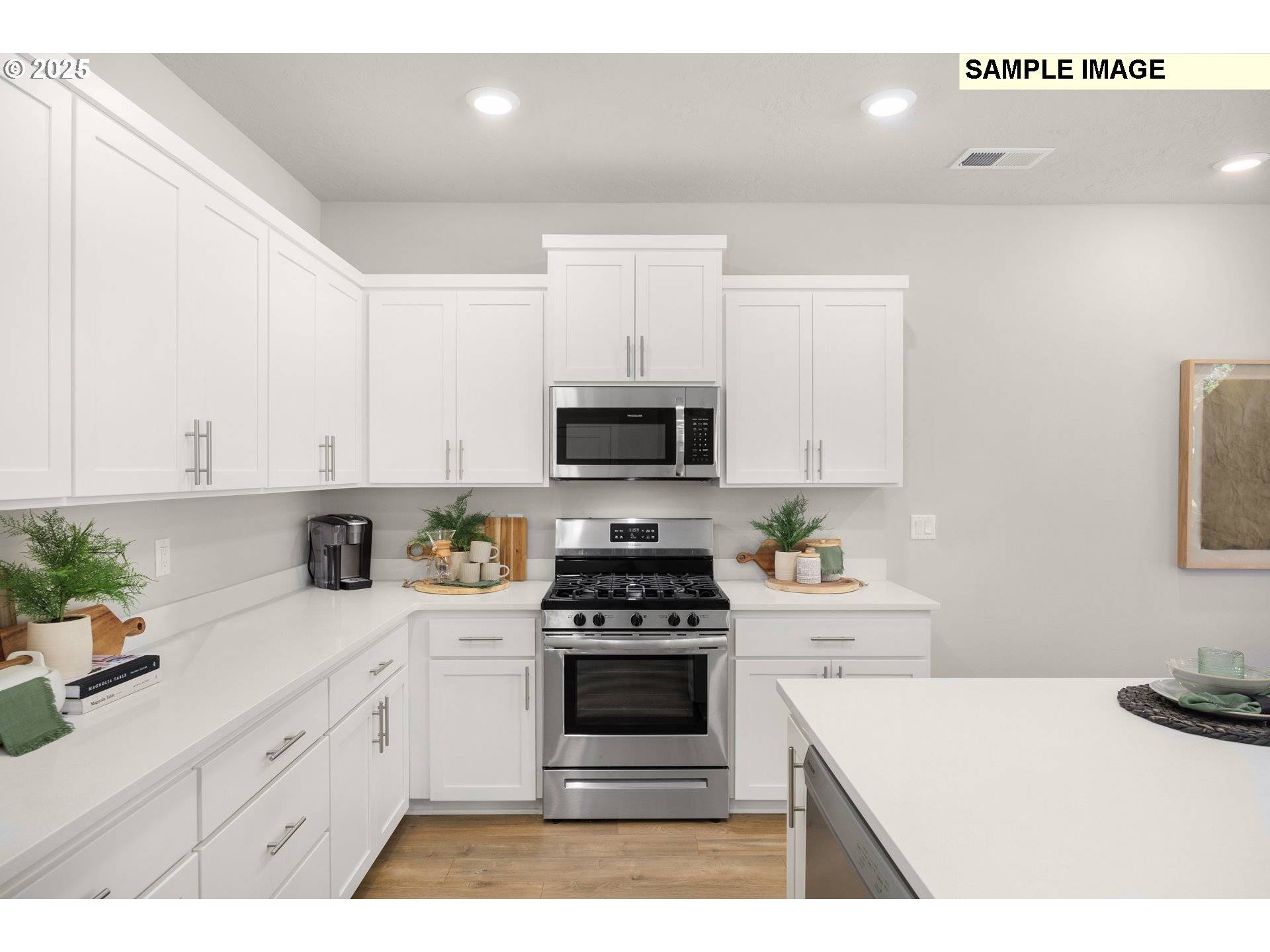 Albany, OR 97322,565 WITHERS CT SE