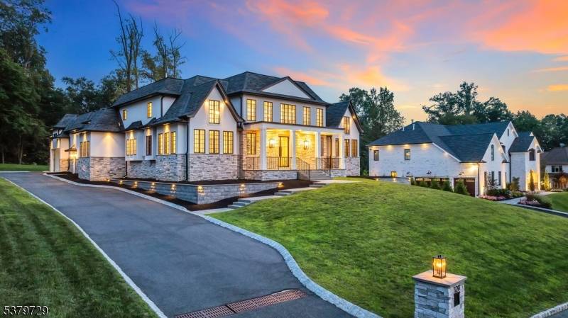 North Caldwell Boro, NJ 07006,12A Hamilton Drive West