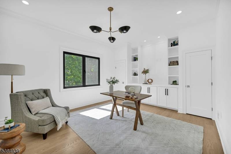 Millburn Twp., NJ 07078,55 Troy Dr