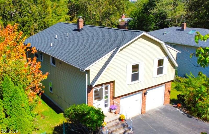 West Orange Twp., NJ 07052,11 Gerdes Ave