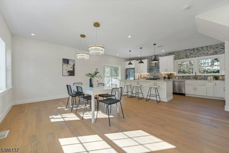 Summit City, NJ 07901,2 Rose Ln