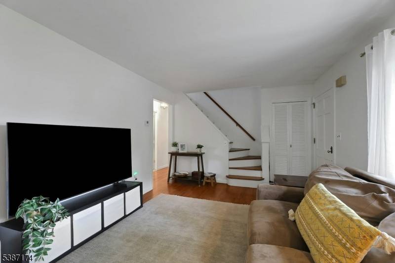 Wyckoff Twp., NJ 07481,488 Baxter Ave