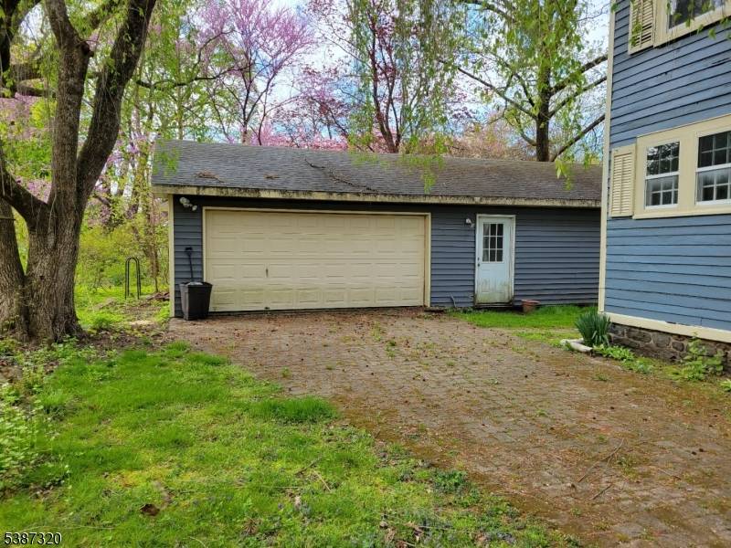 Belvidere Twp., NJ 07823,504 Third St