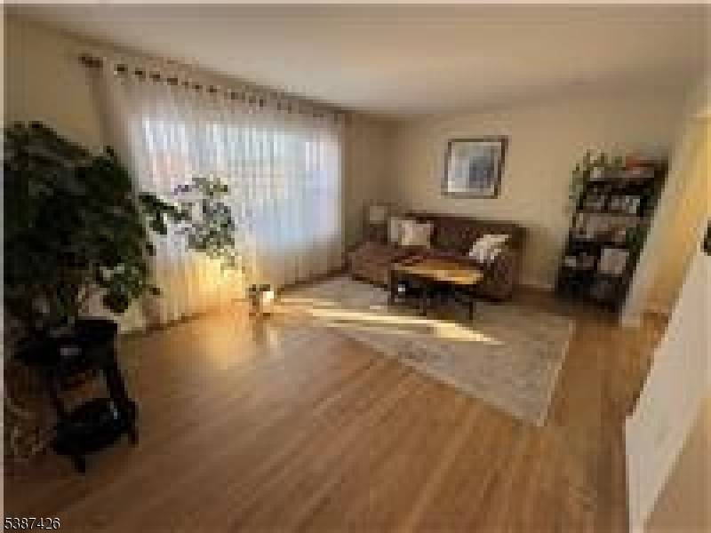 Kearny Town, NJ 07032,261 Schuyler Ave