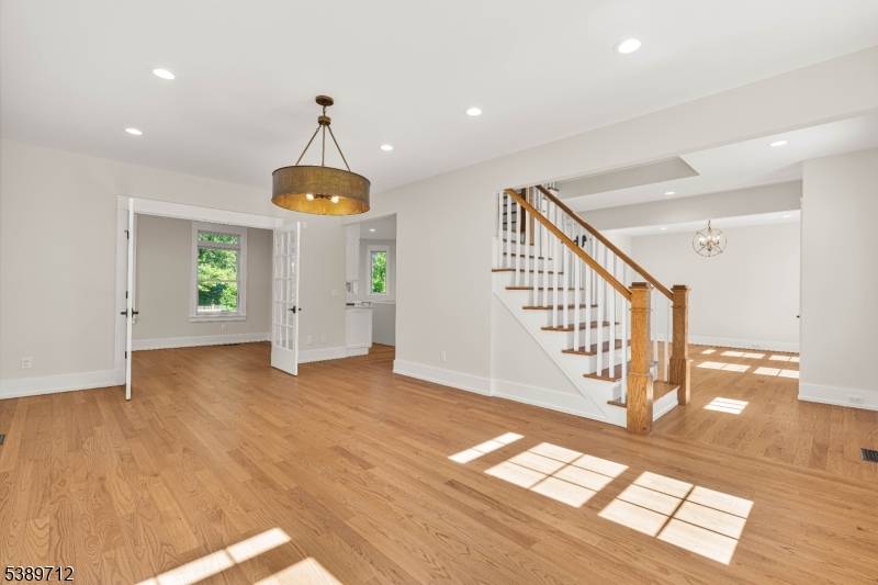 Madison Boro, NJ 07940,91 Woodland Rd