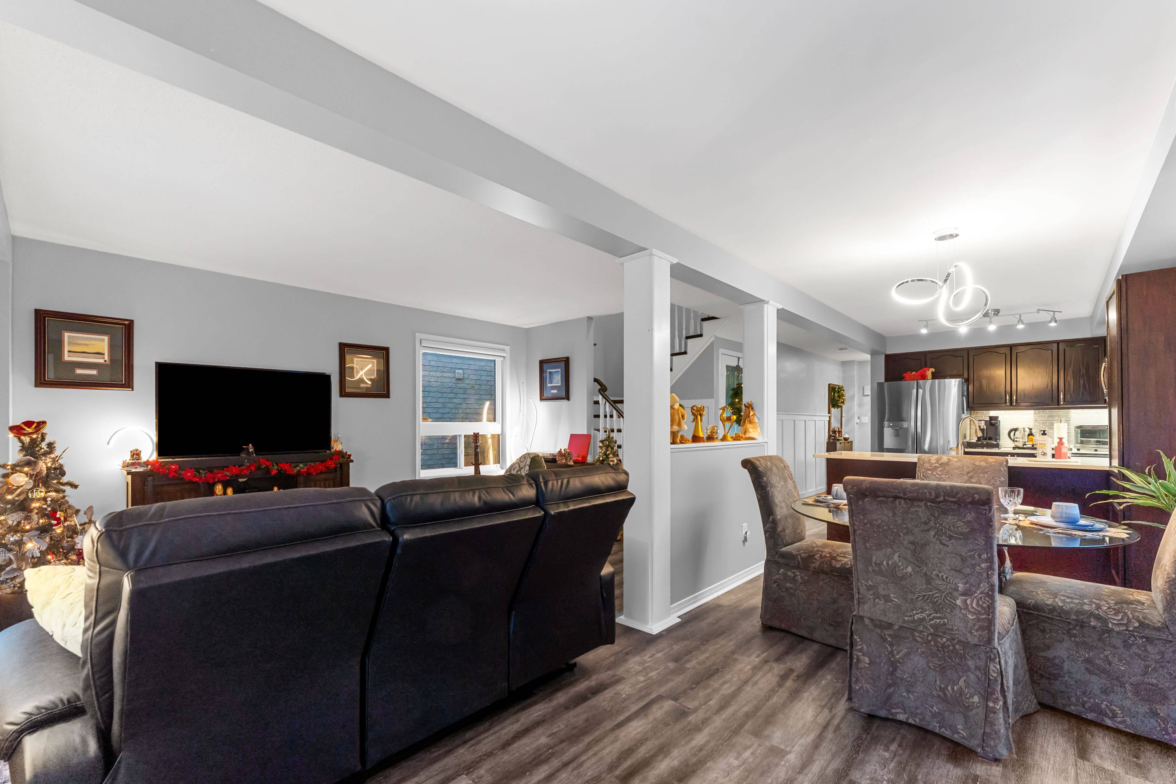 Oshawa, ON L1K 0B9,1720 Northfield AVE