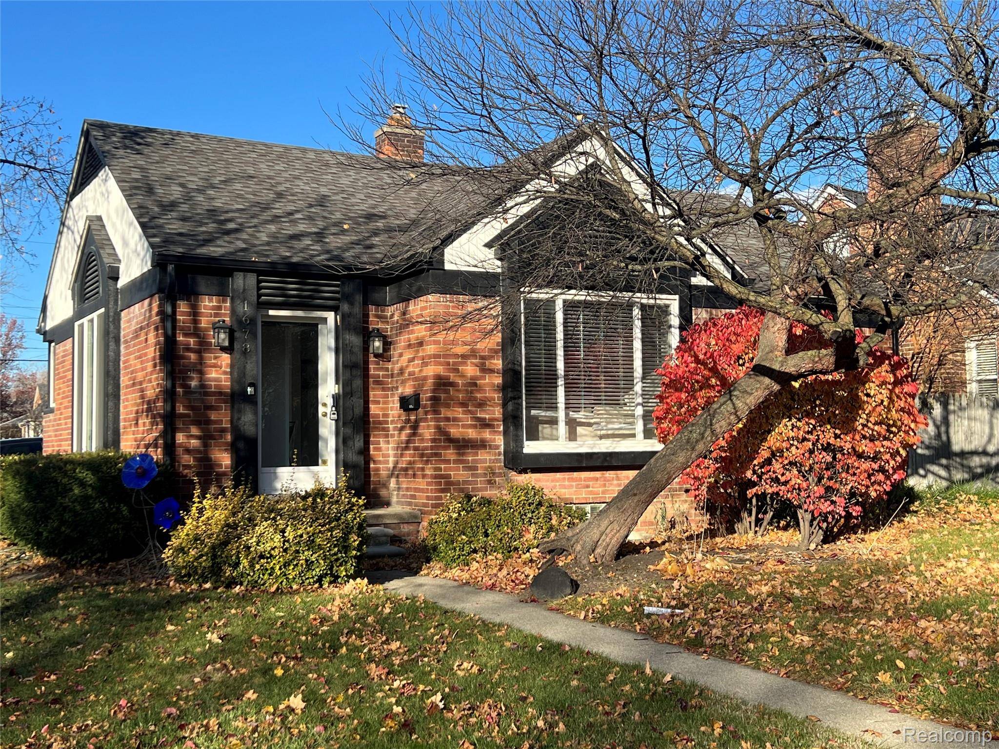 Birmingham, MI 48009,1678 N Taunton RD