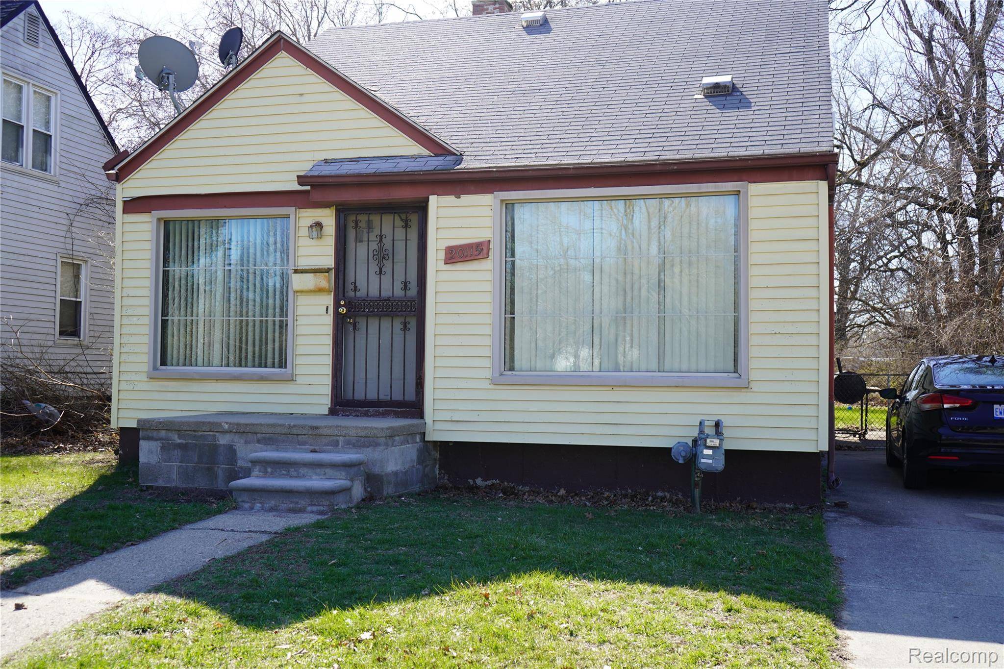 Detroit, MI 48221,20115 SANTA BARBARA DR