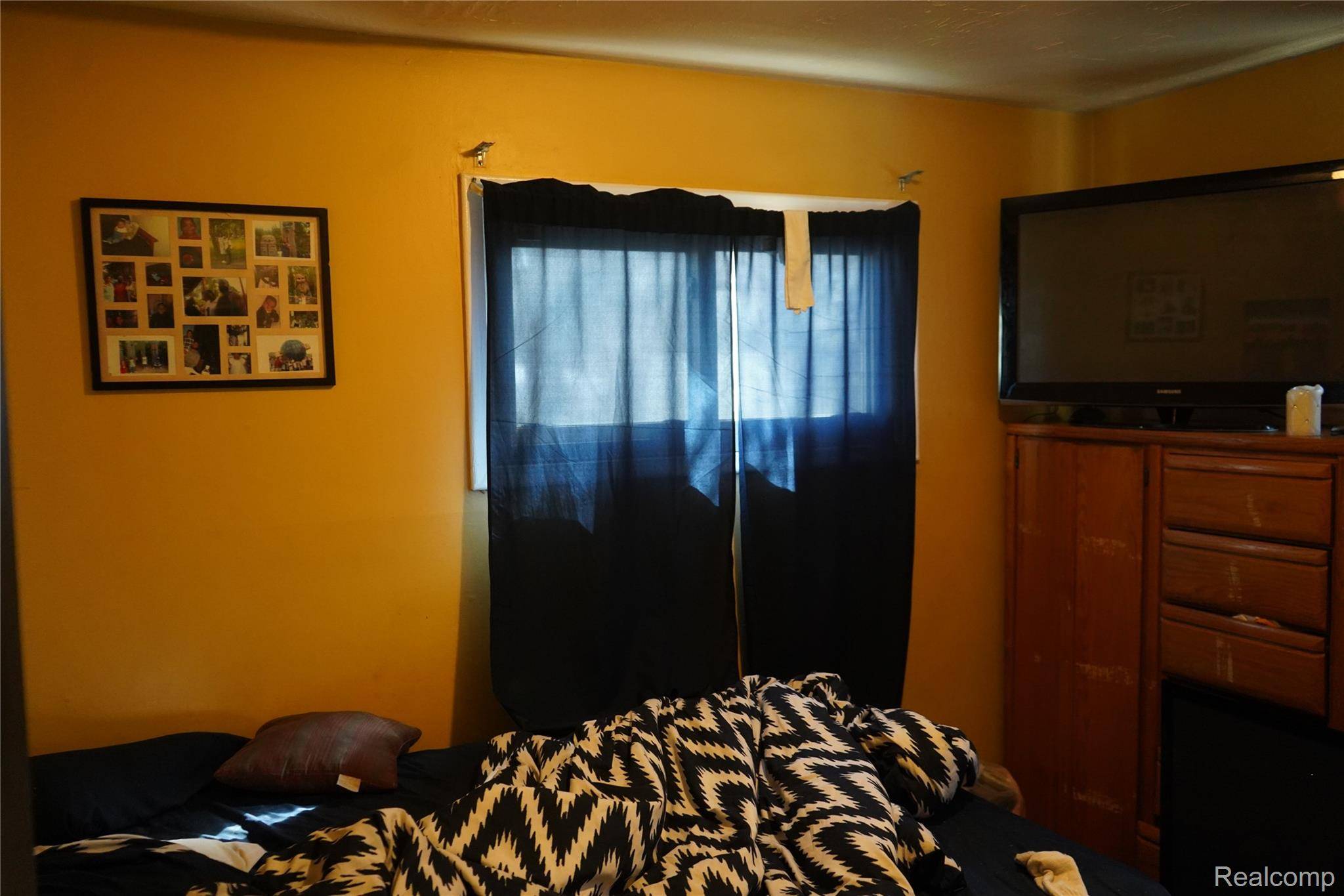 Detroit, MI 48221,20115 SANTA BARBARA DR