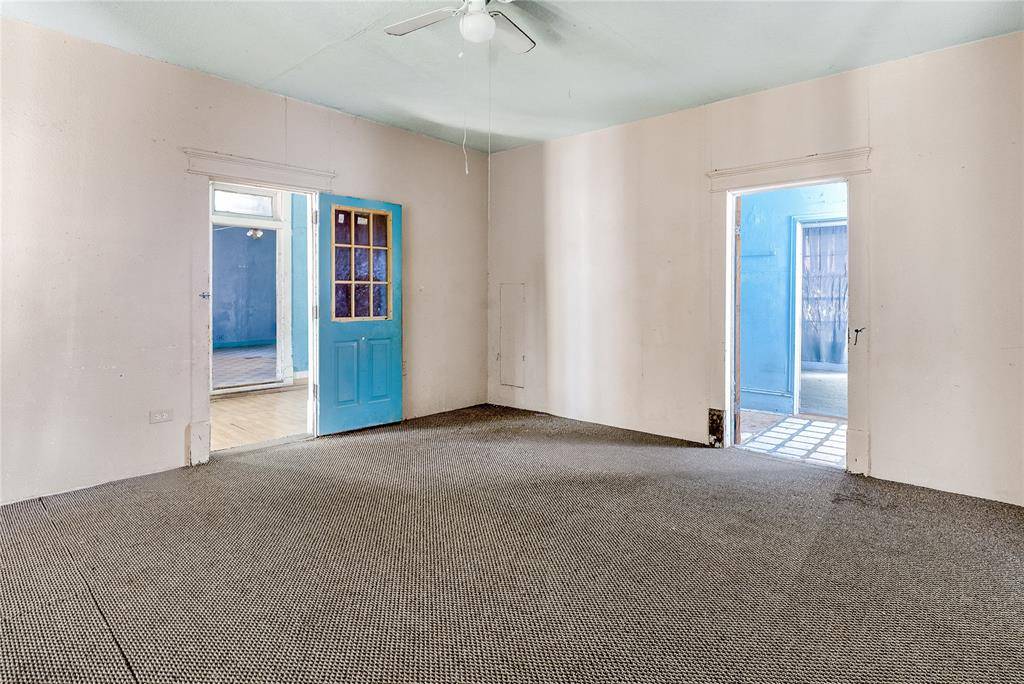 Terrell, TX 75160,713 E College Street