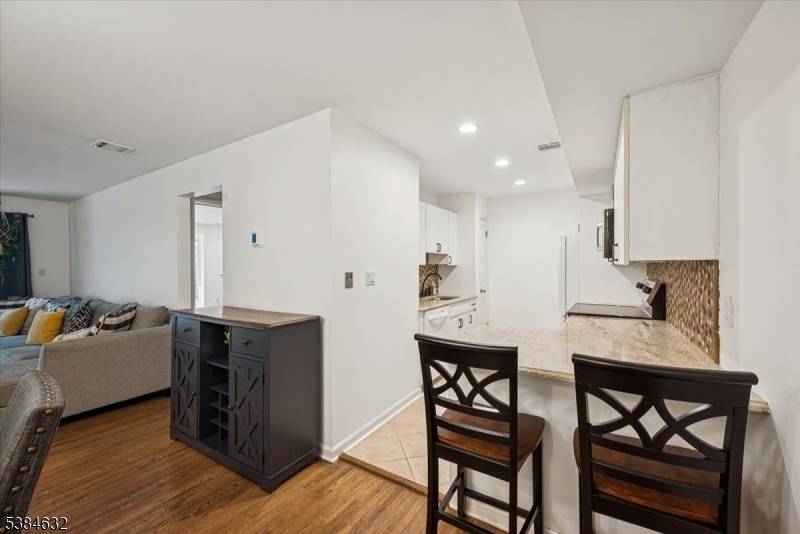 Morris Twp., NJ 07960,11C Leva Dr