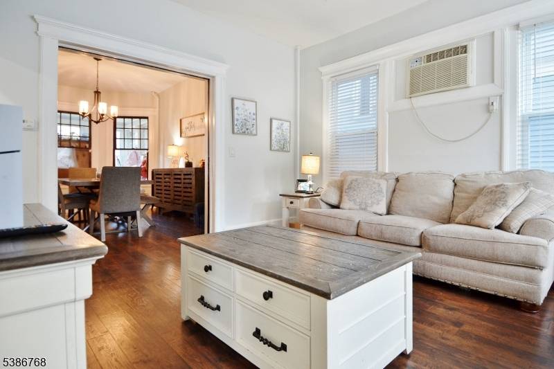 Bayonne City, NJ 07002,31 Avenue B