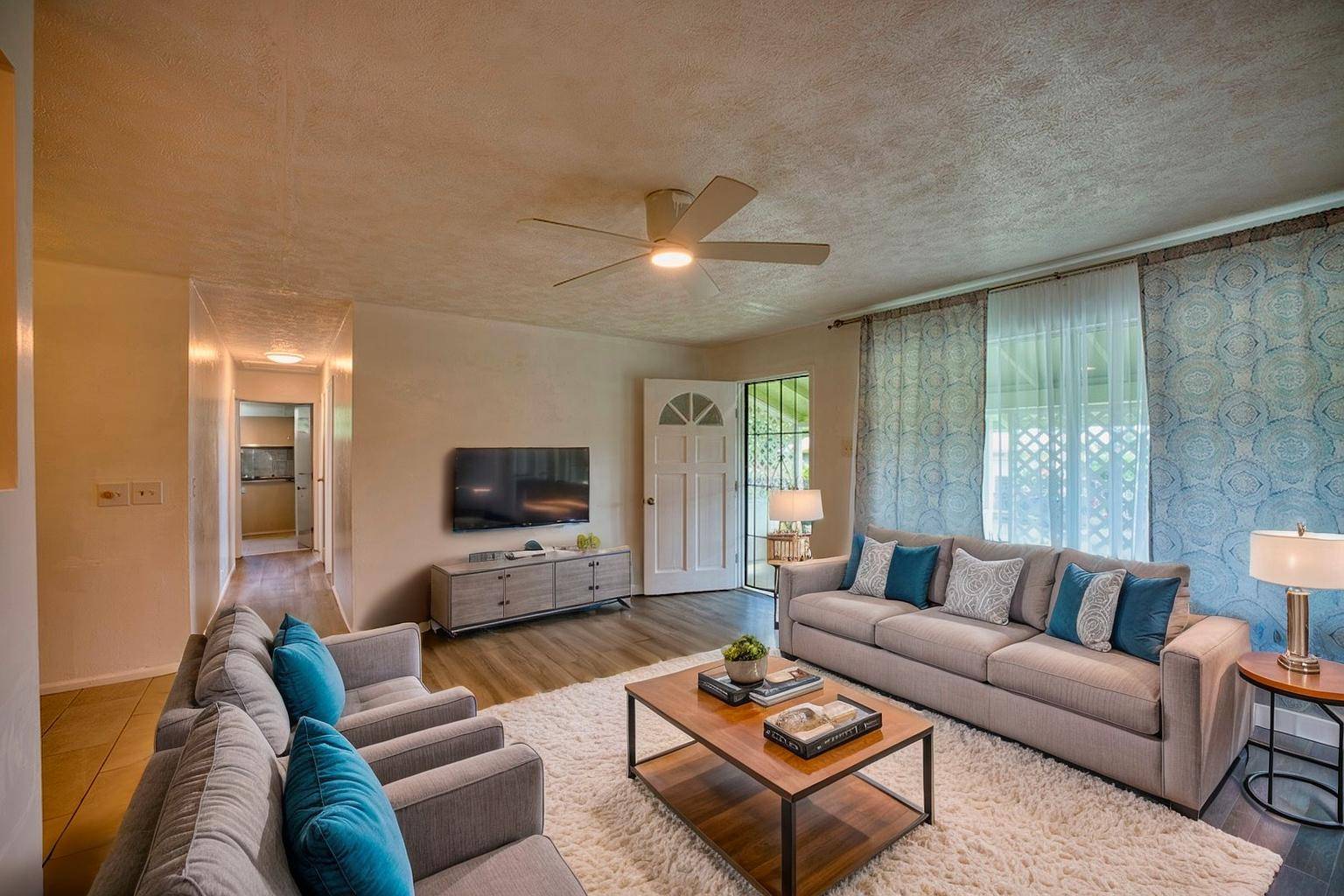 Hilo, HI 96720,1594 KAUNALA PL