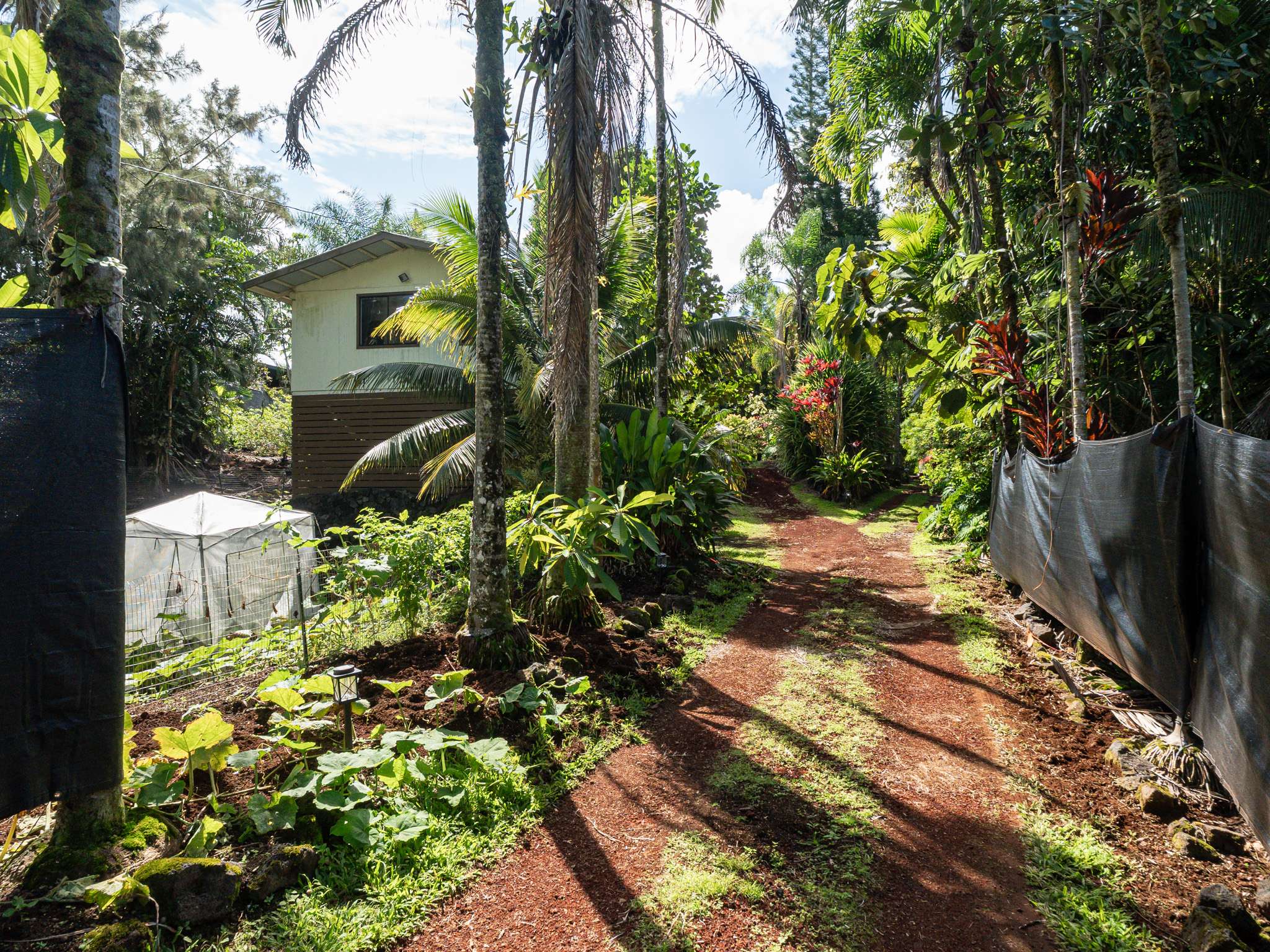 Keaau, HI 96749,15-2024 19TH AVE