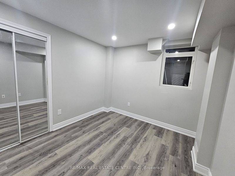 Brampton, ON L6X 0S6,52 Jordensen DR #Bsment