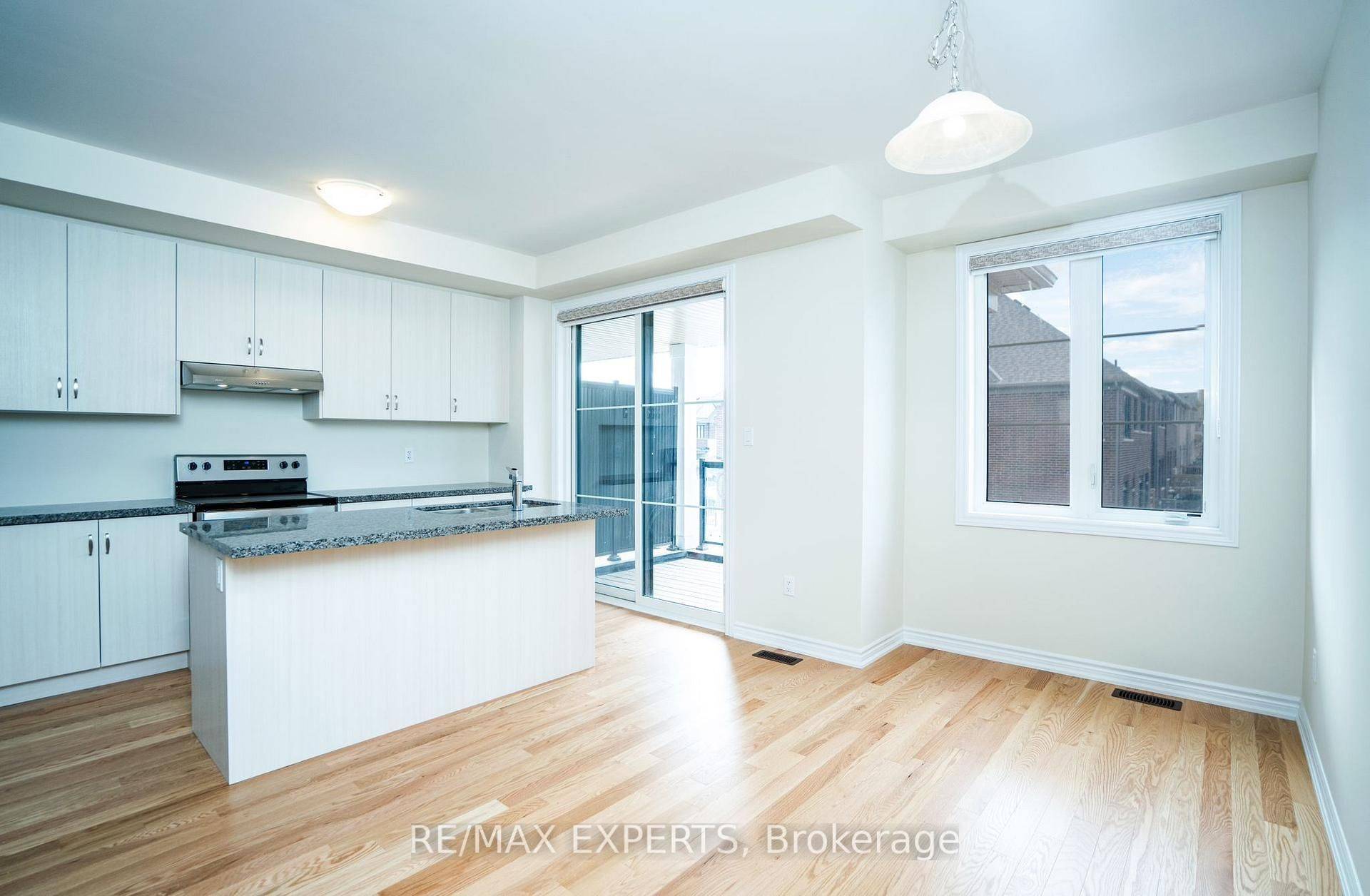 Burlington, ON L7P 0V7,1455 NATIONAL COMMON CRES