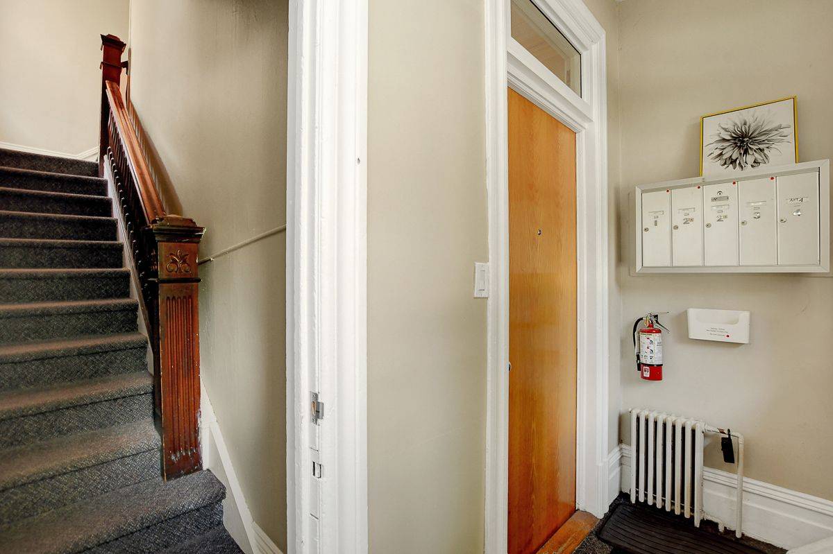 Glebe - Ottawa East And Area, ON K1S 1X6,120 Strathcona AVE S