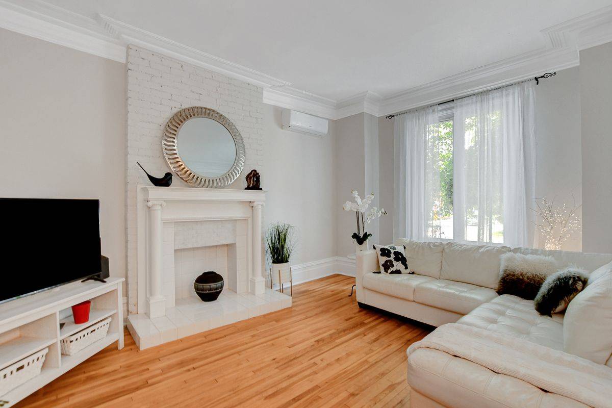 Glebe - Ottawa East And Area, ON K1S 1X6,120 Strathcona AVE S