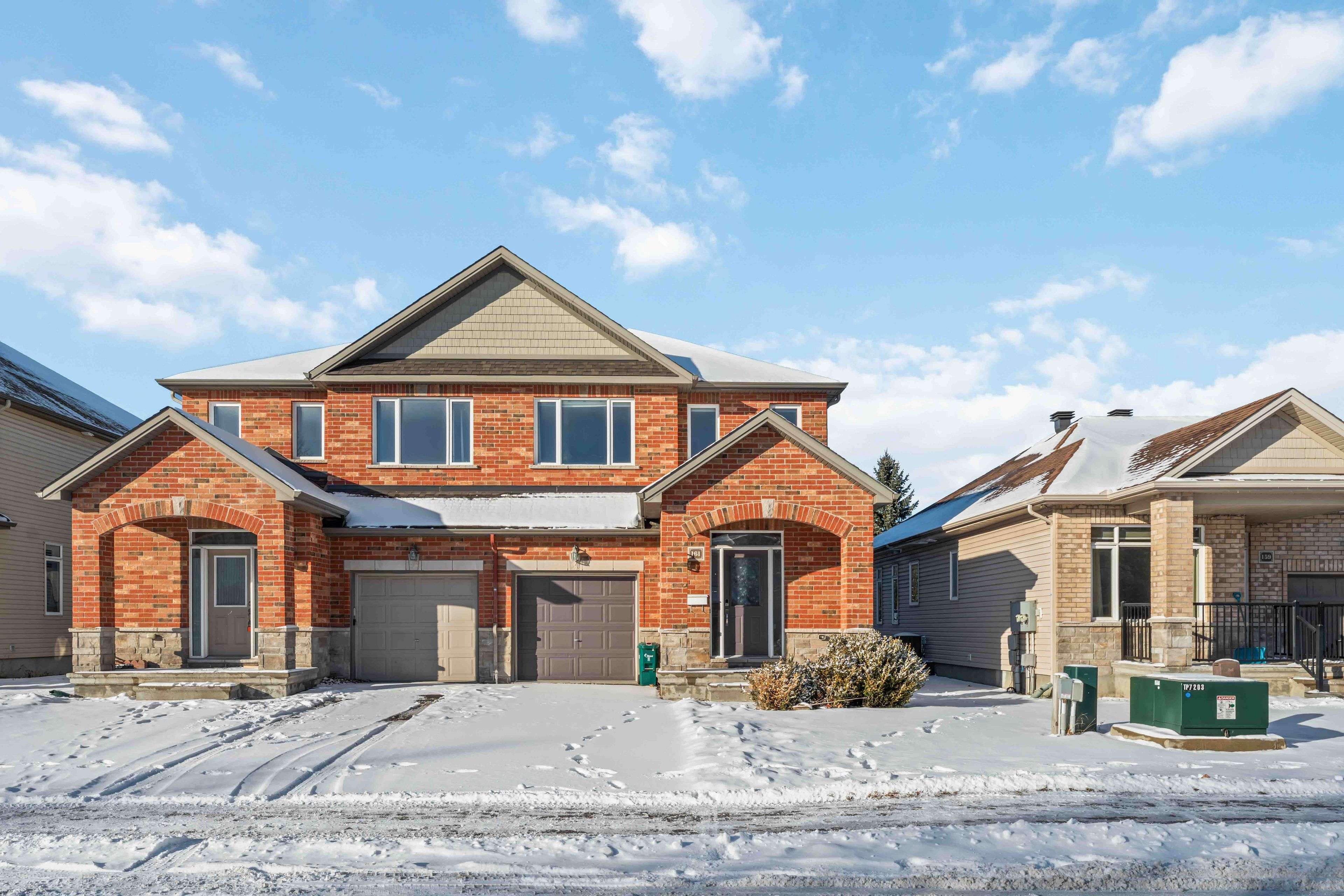 Barrhaven, ON K2J 5V8,161 Claridge DR