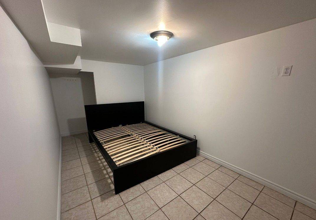 Toronto E04, ON M1L 2V7,41 Maybourne (Basement) AVE