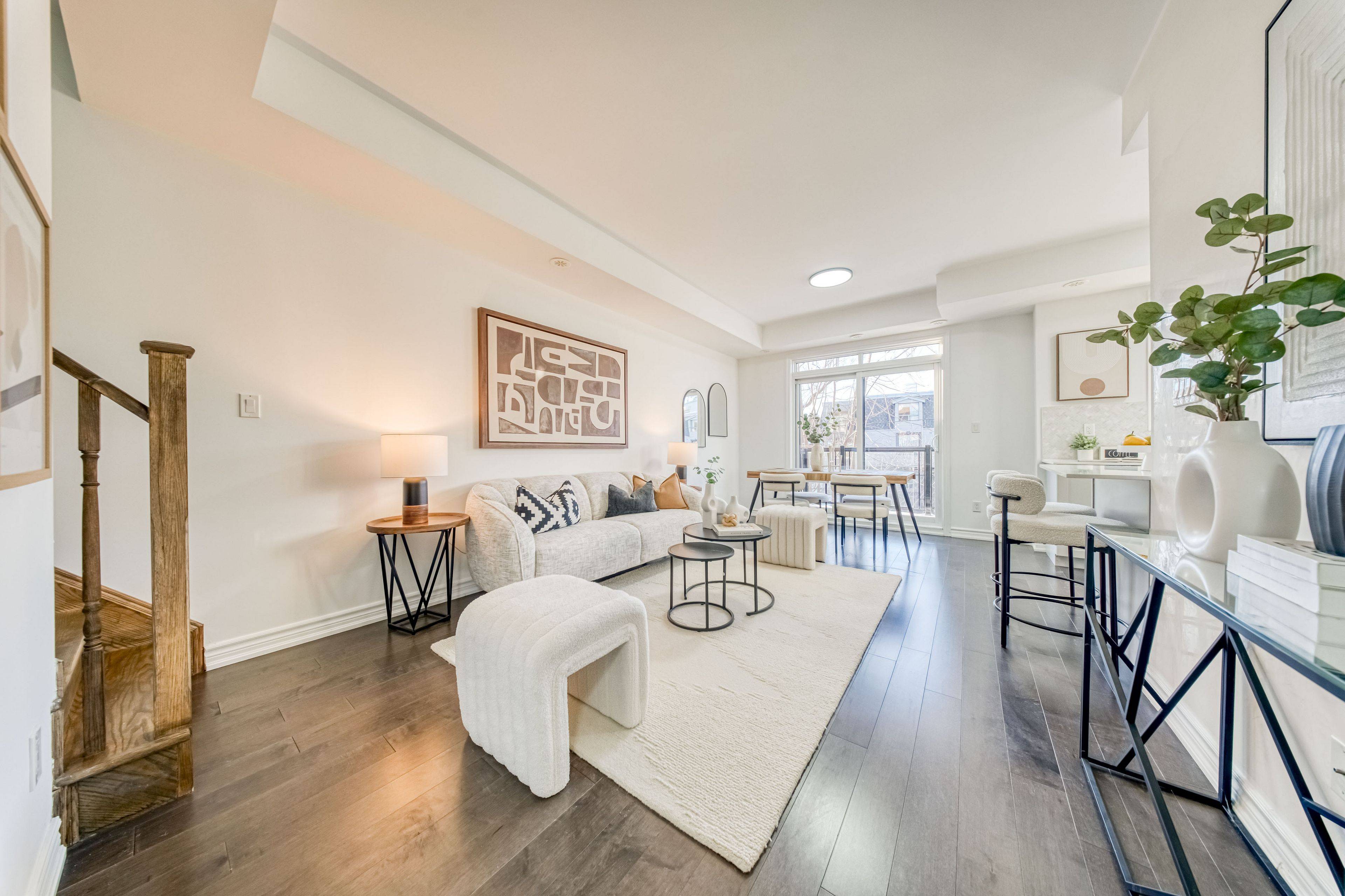 Vaughan, ON L4L 0H8,199 Pine Grove RD #319