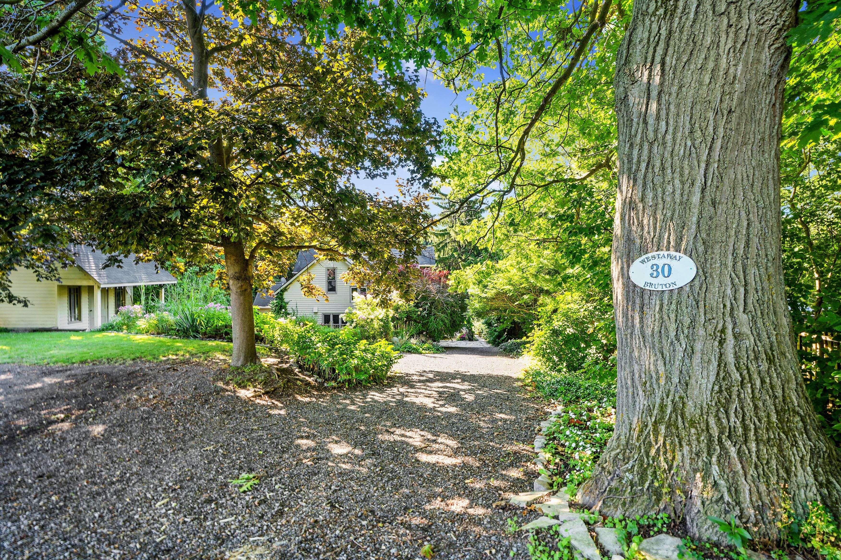 Port Hope, ON L1A 1T9,30 Bruton ST