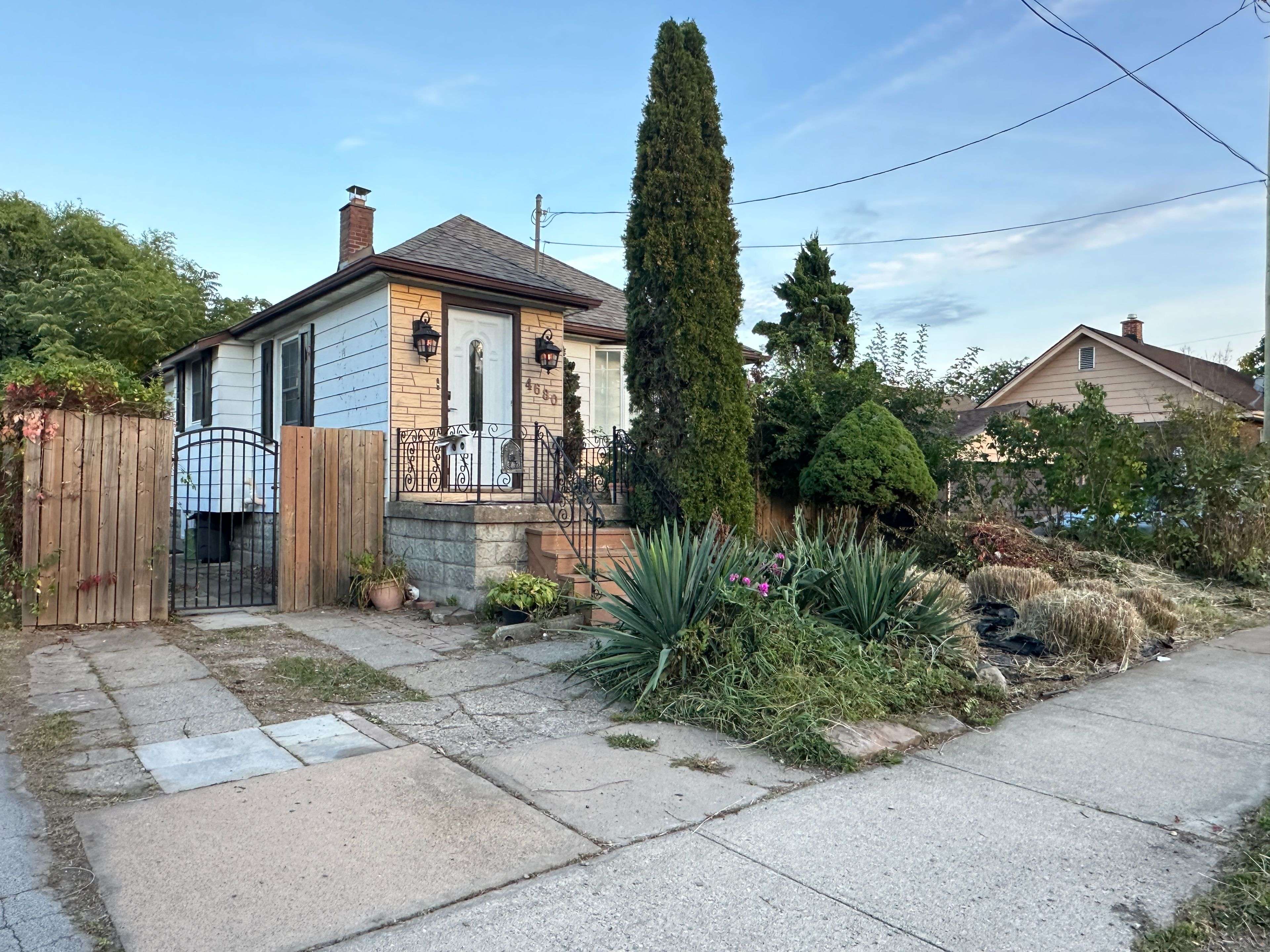 Niagara Falls, ON L2E 4T5,4680 Sixth AVE