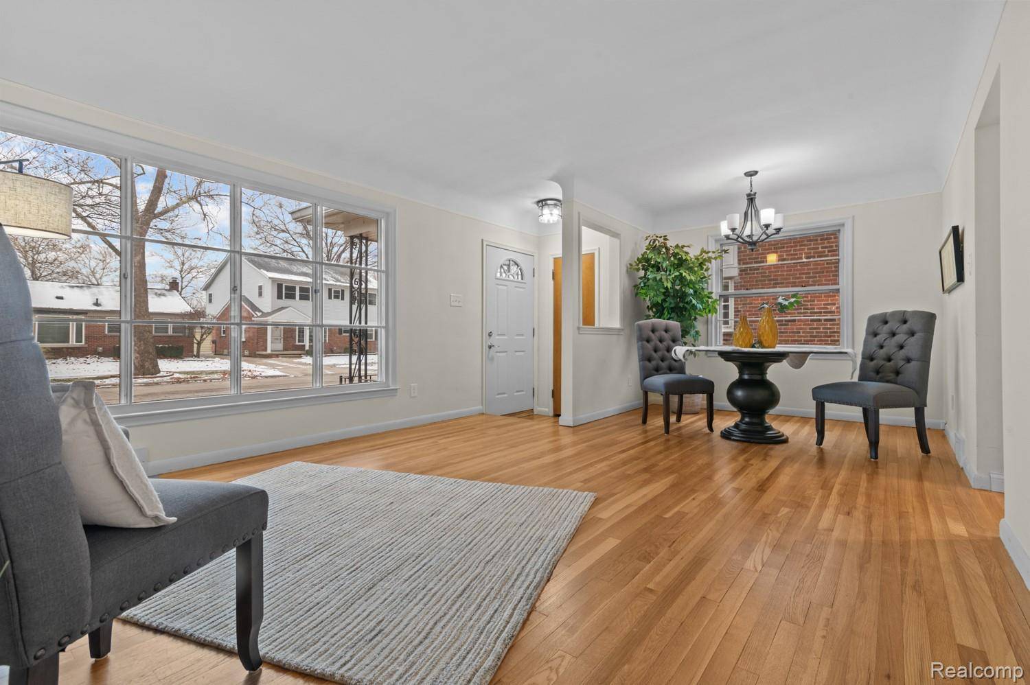 St. Clair Shores, MI 48080,22609 Edgewood ST