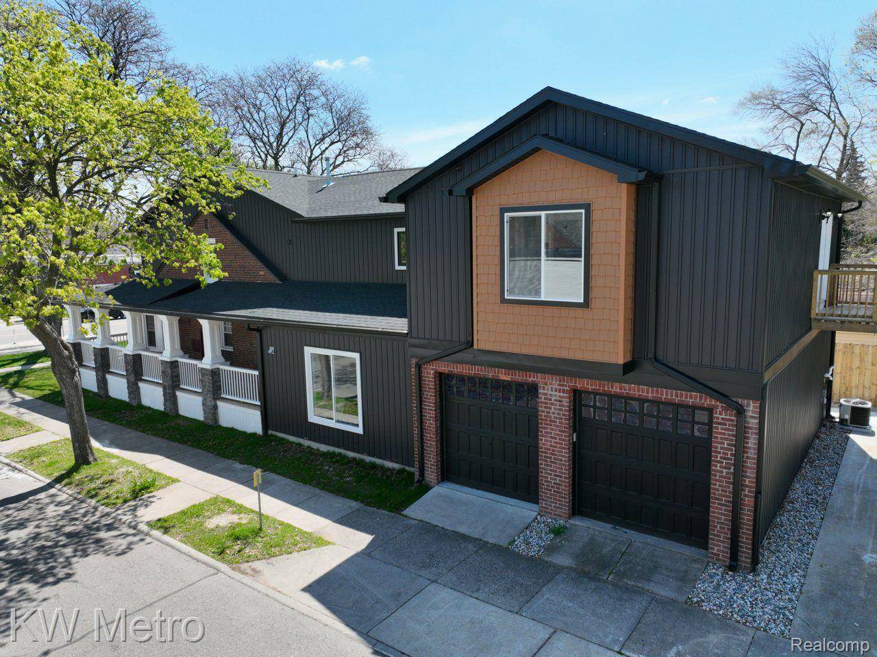 Ferndale, MI 48220,695 LIVERNOIS ST #4