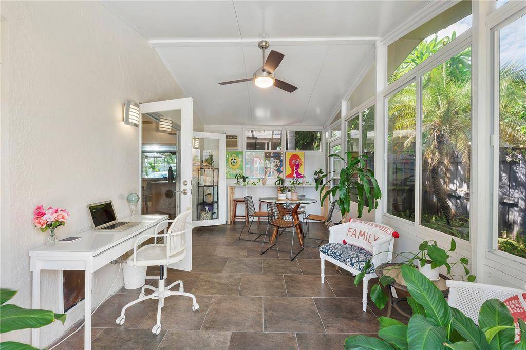 Oakland Park, FL 33334,221 NE 57th St