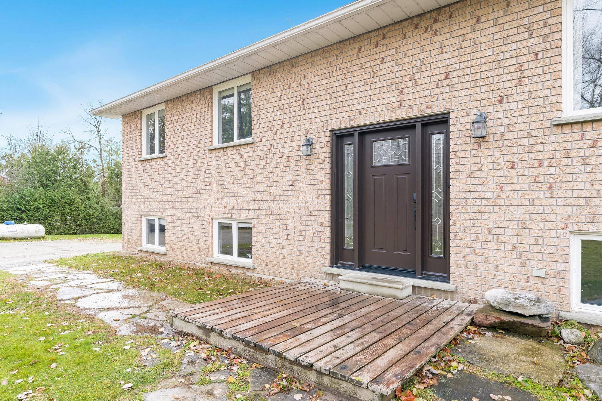 Ramara, ON L0K 1B0,3576 Peter ST