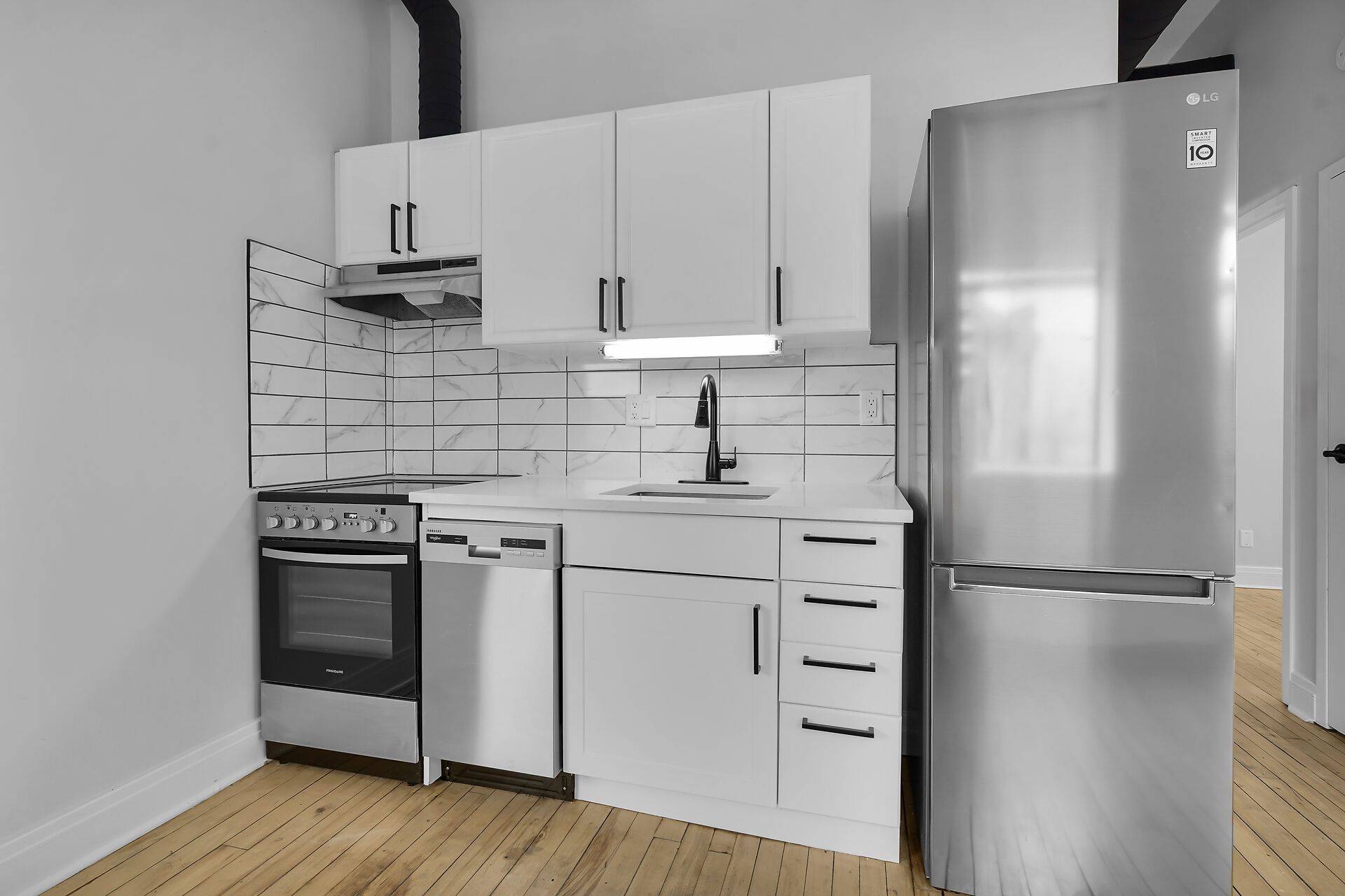 London East, ON N6A 6H6,330 Clarence ST #201