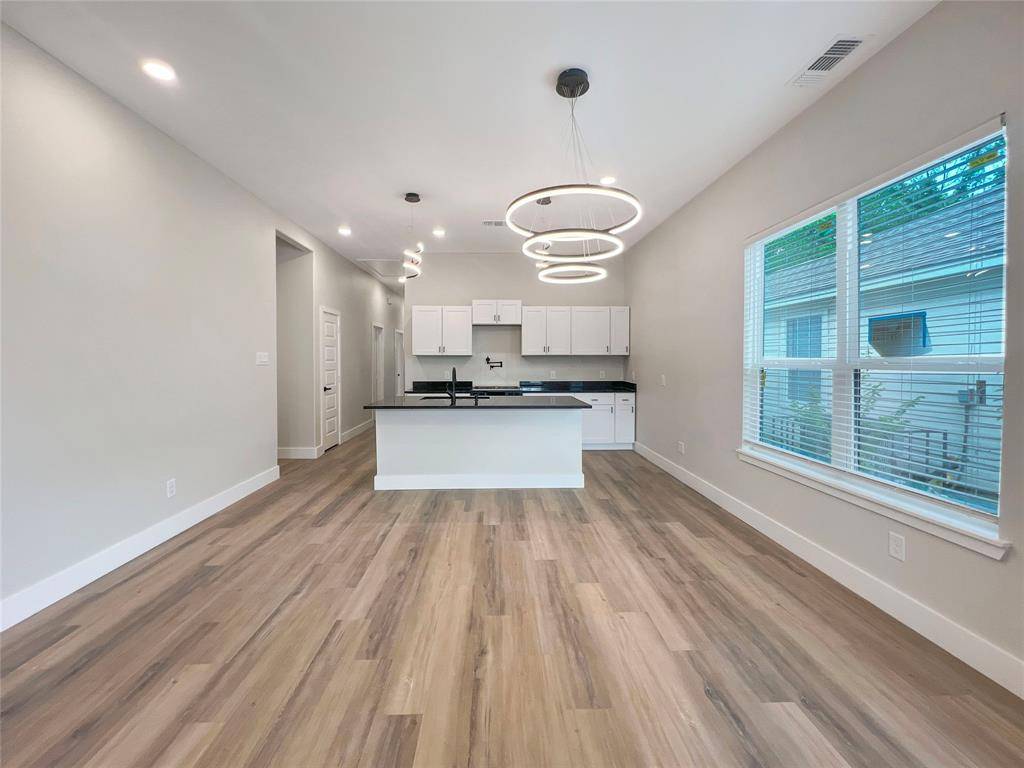 Dallas, TX 75215,4006 Coolidge Street