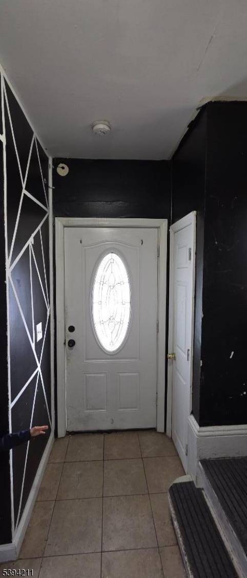 Elizabeth City, NJ 07201,136 Smith St