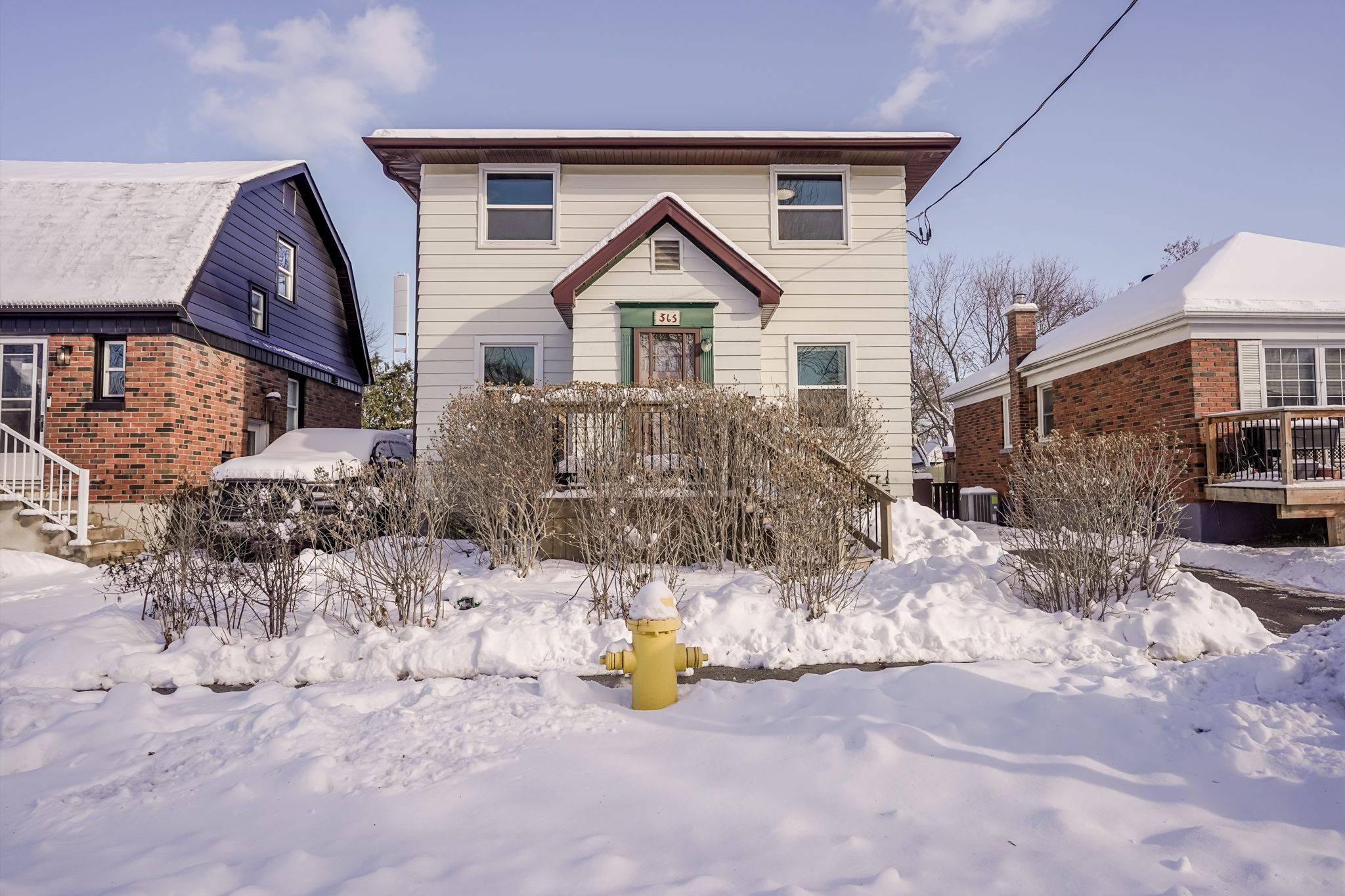 Oshawa, ON L1G 5M8,365 Division ST