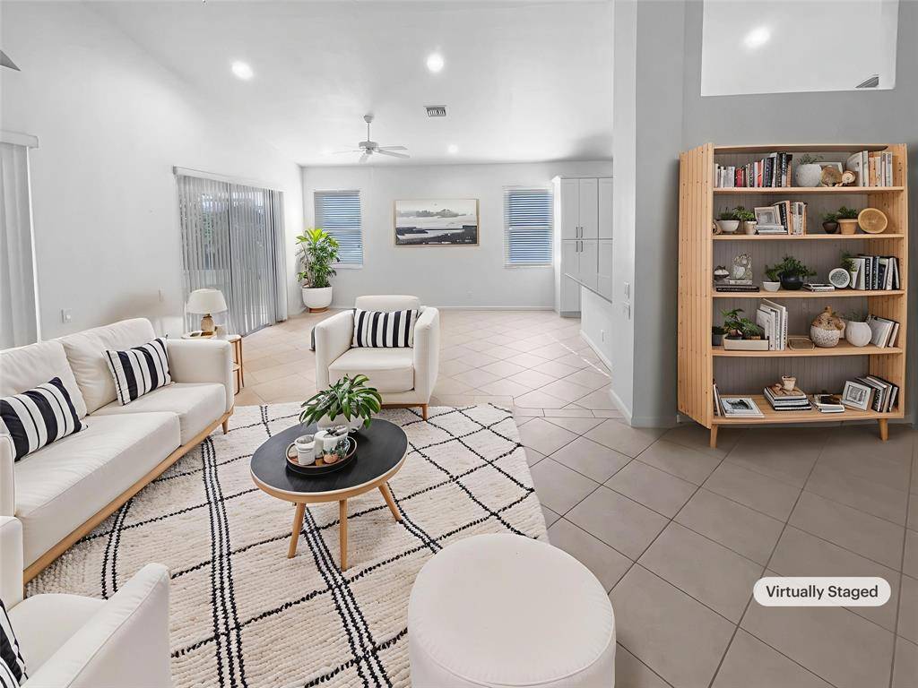 Port St Lucie, FL 34986,390 NW Sunview Way